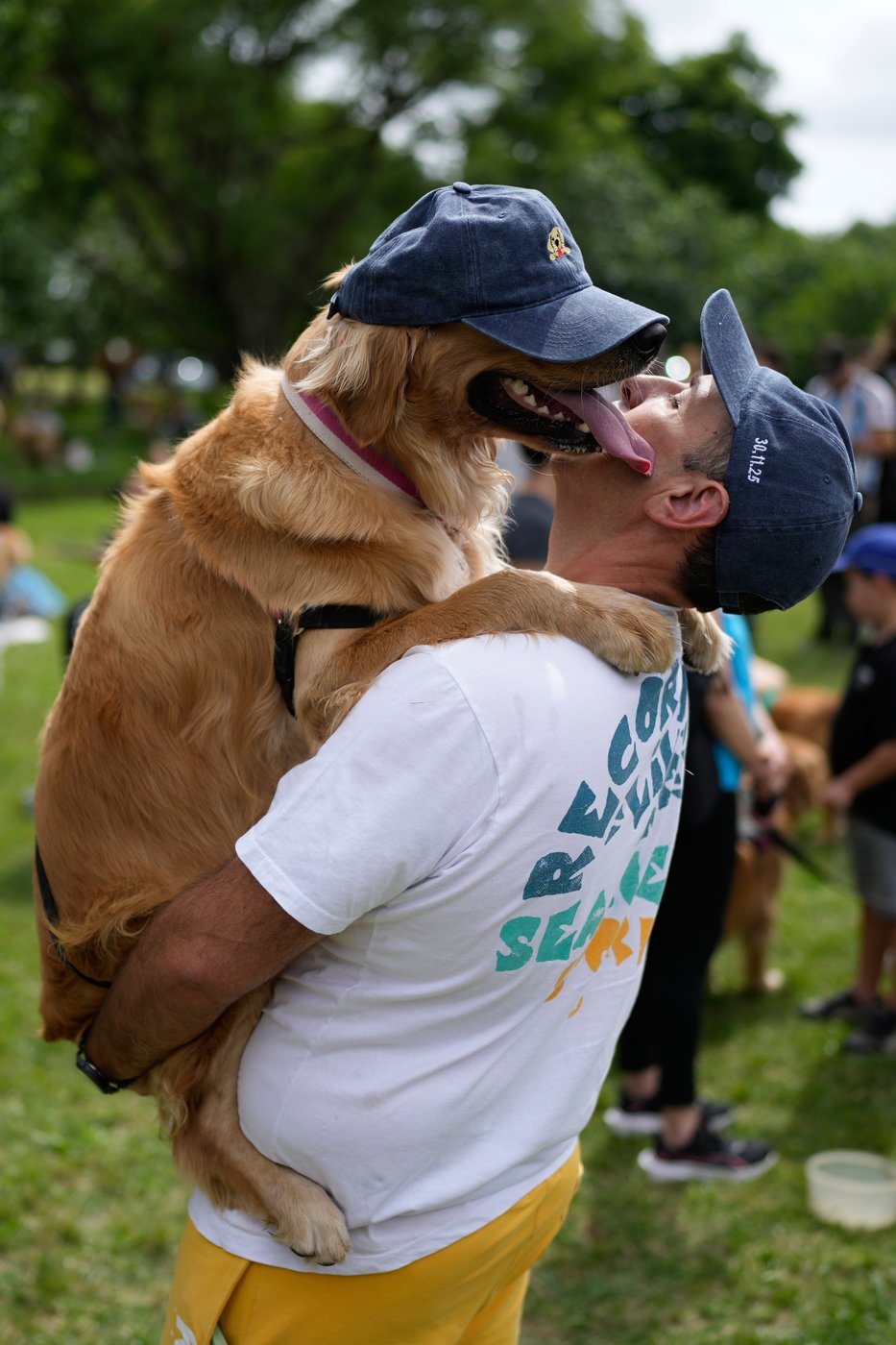 See the world in vertical: Top photos by AP's photojournalists | iNFOnews.ca