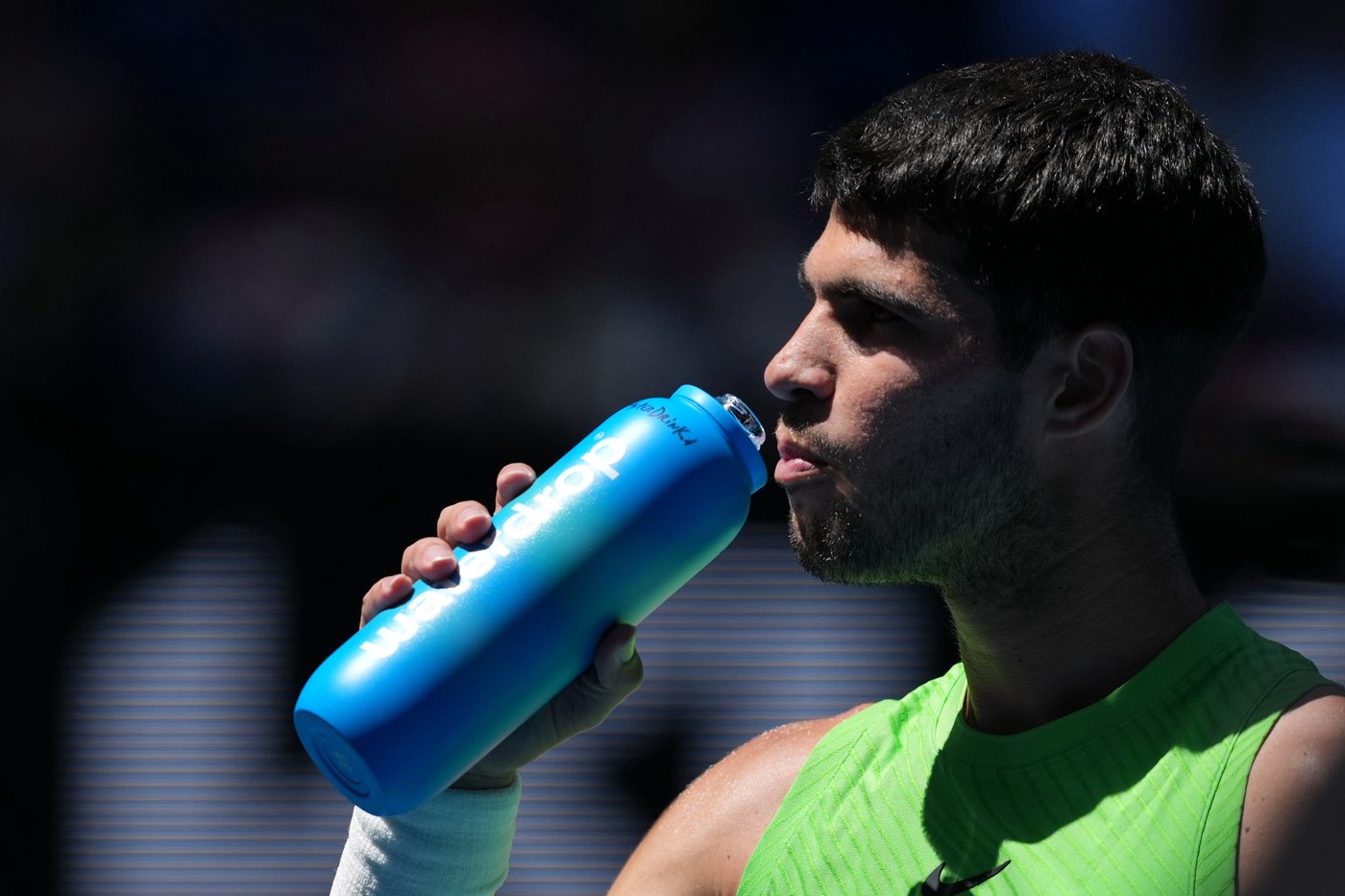 Matches to start early at Australian Open on Saturday because high heat expected | iNFOnews.ca