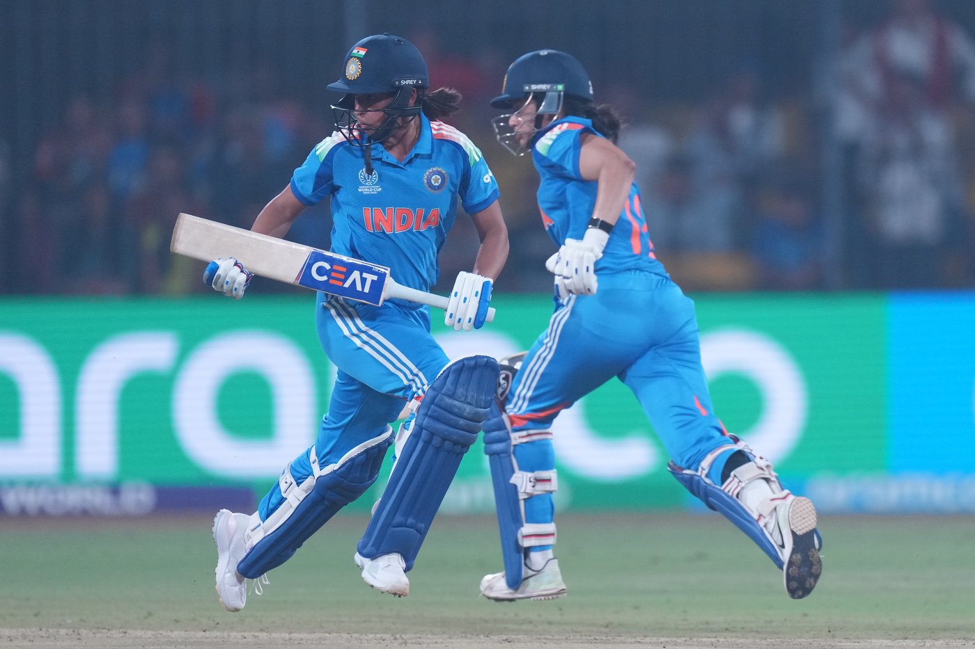England reaches semifinals after surviving India's thrilling run chase at Women's Cricket World Cup | iNFOnews.ca England reaches semifinals after surviving India's thrilling run chase at Women's Cricket World Cup | iNFOnews.ca