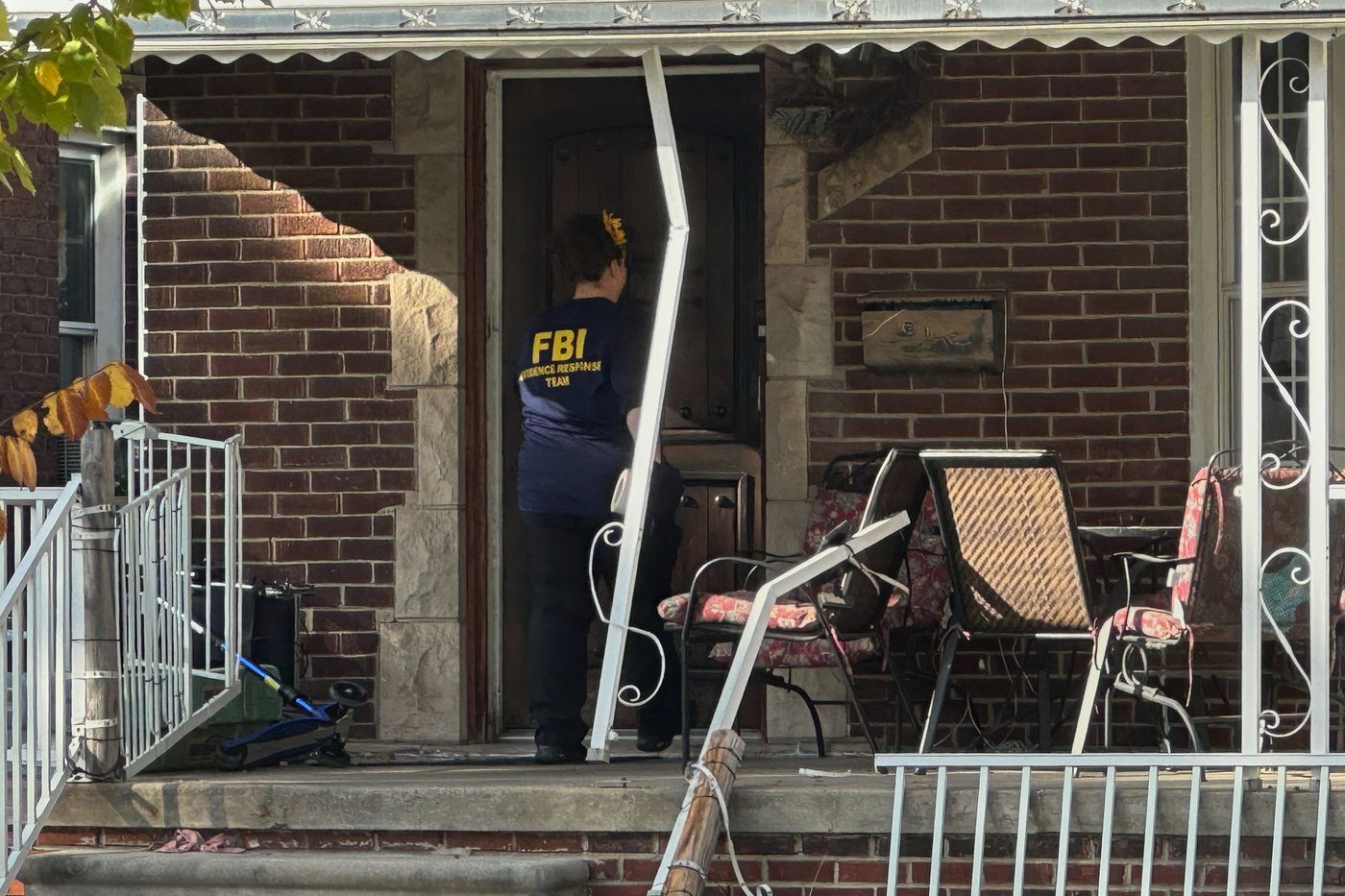 Multiple people have been arrested in Michigan in a Halloween weekend attack plot, FBI director says | iNFOnews.ca Multiple people have been arrested in Michigan in a Halloween weekend attack plot, FBI director says | iNFOnews.ca