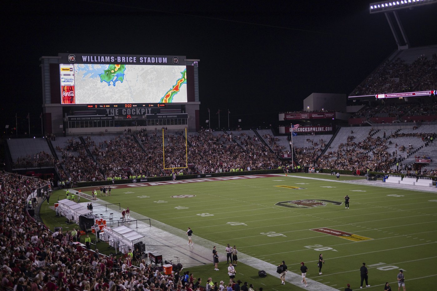 Vicari Swain returns 2 punts for TDs in No. 10 South Carolina's 38-10 win | iNFOnews.ca