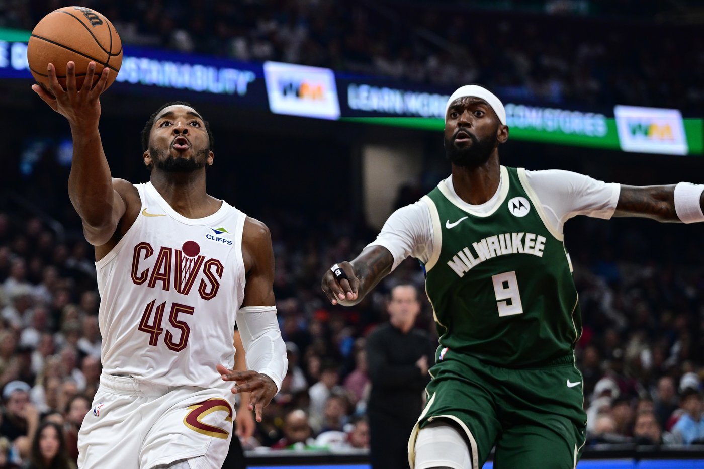 Mitchell scores 24, Mobley goes perfect at free throw line as Cavaliers edge Bucks 118-113 | iNFOnews.ca Mitchell scores 24, Mobley goes perfect at free throw line as Cavaliers edge Bucks 118-113 | iNFOnews.ca