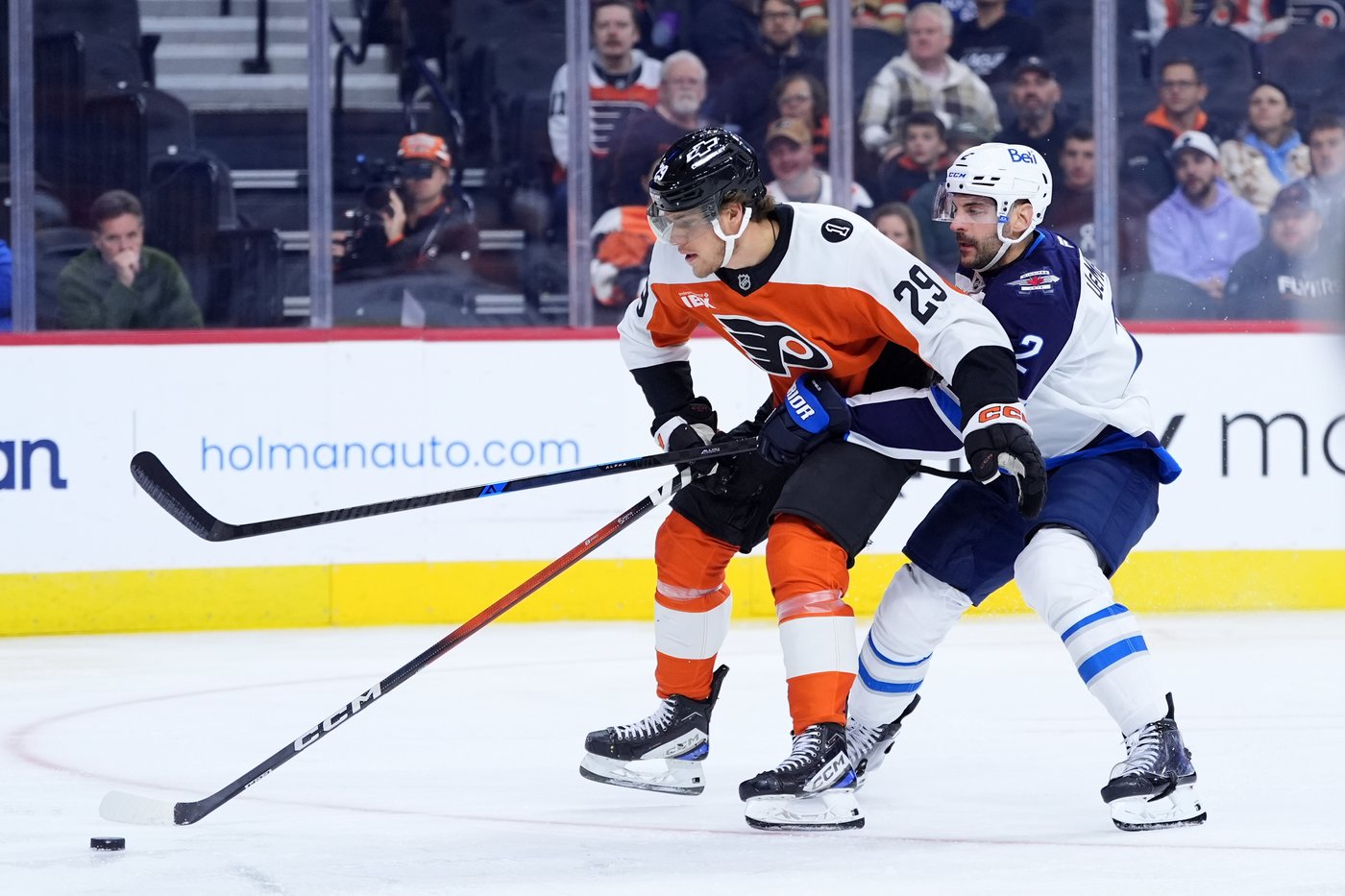 Scheifele ties Jets record for career points in win over Flyers | iNFOnews.ca Scheifele ties Jets record for career points in win over Flyers | iNFOnews.ca