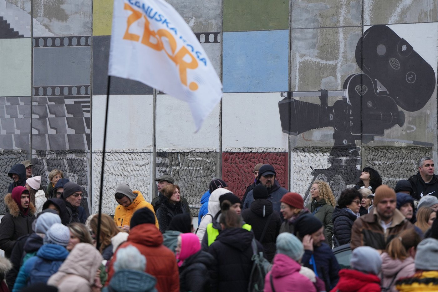 Serbians mark anniversary of pro-government violence that spawned student strikes | iNFOnews.ca