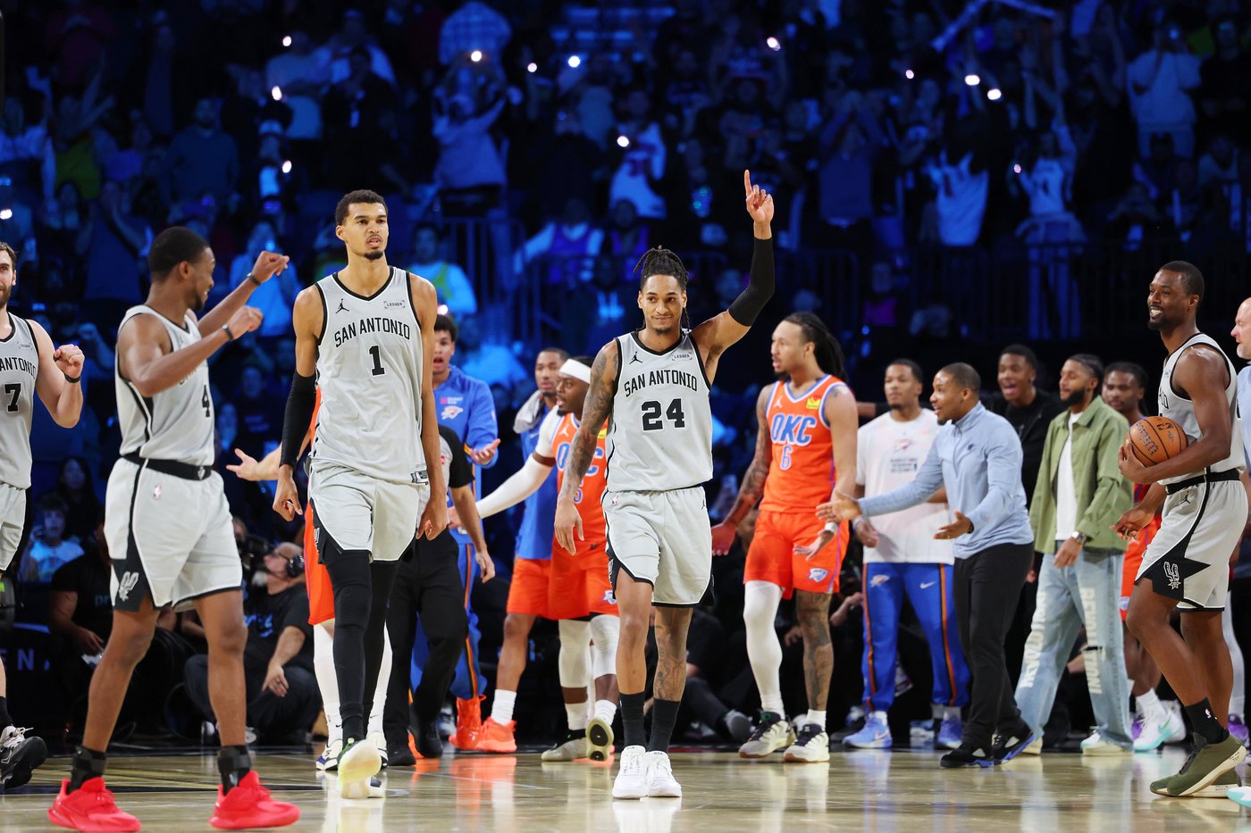 Spurs-Thunder game in Vegas showed a rivalry is here. Now they'll meet twice on Christmas week | iNFOnews.ca