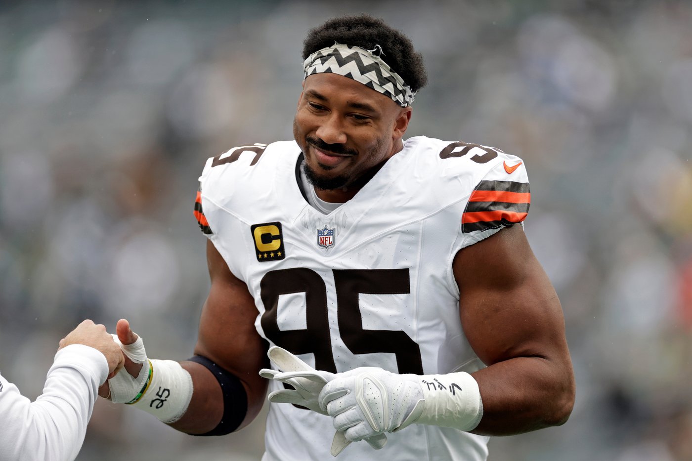 Browns pass rusher Myles Garrett looks to set NFL single-season sack record against Bills' Allen | iNFOnews.ca