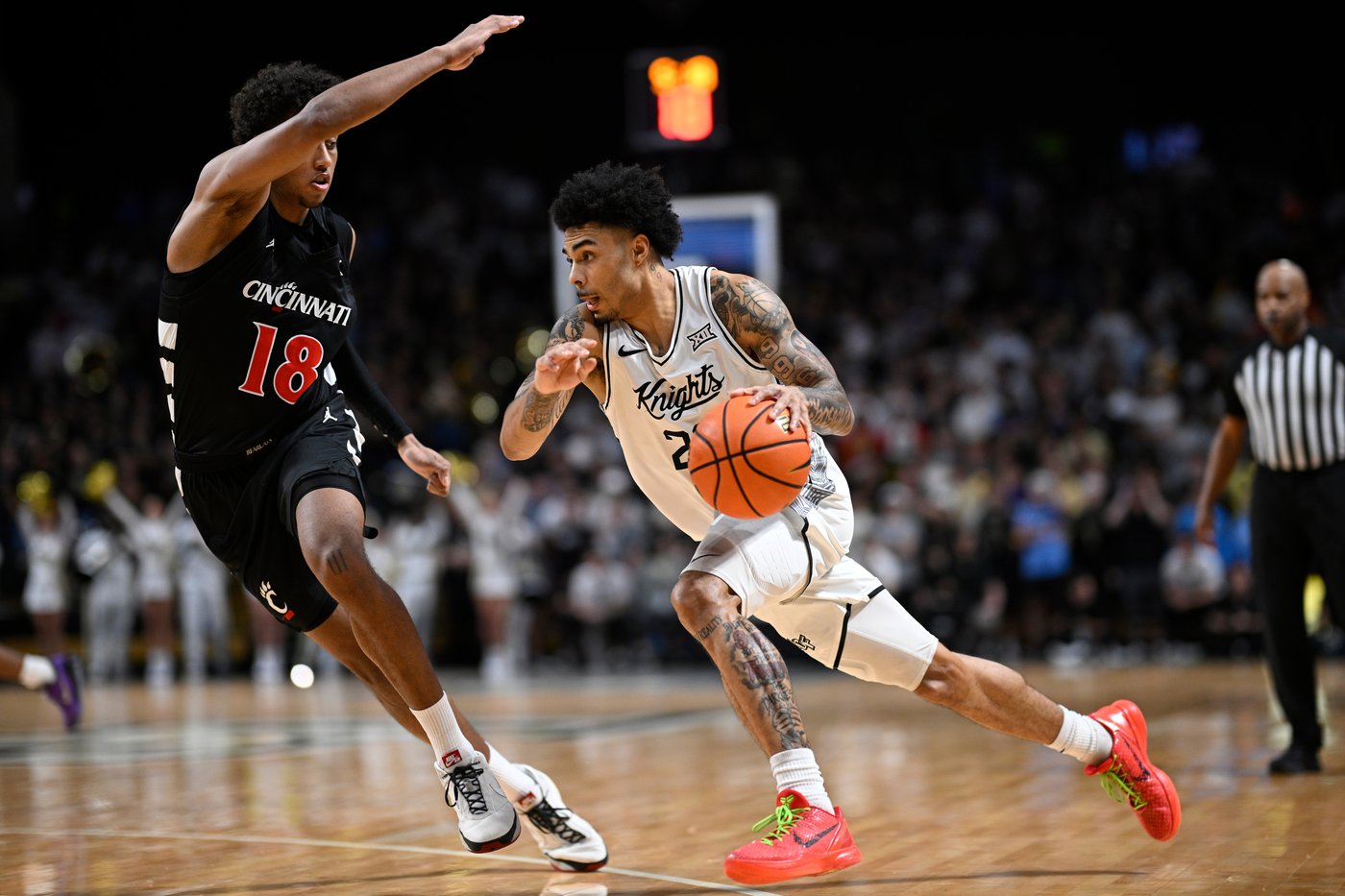 No. 25 UCF beats Cincinnati 73-72 on Themus Fulks' jumper in final seconds | iNFOnews.ca No. 25 UCF beats Cincinnati 73-72 on Themus Fulks' jumper in final seconds | iNFOnews.ca