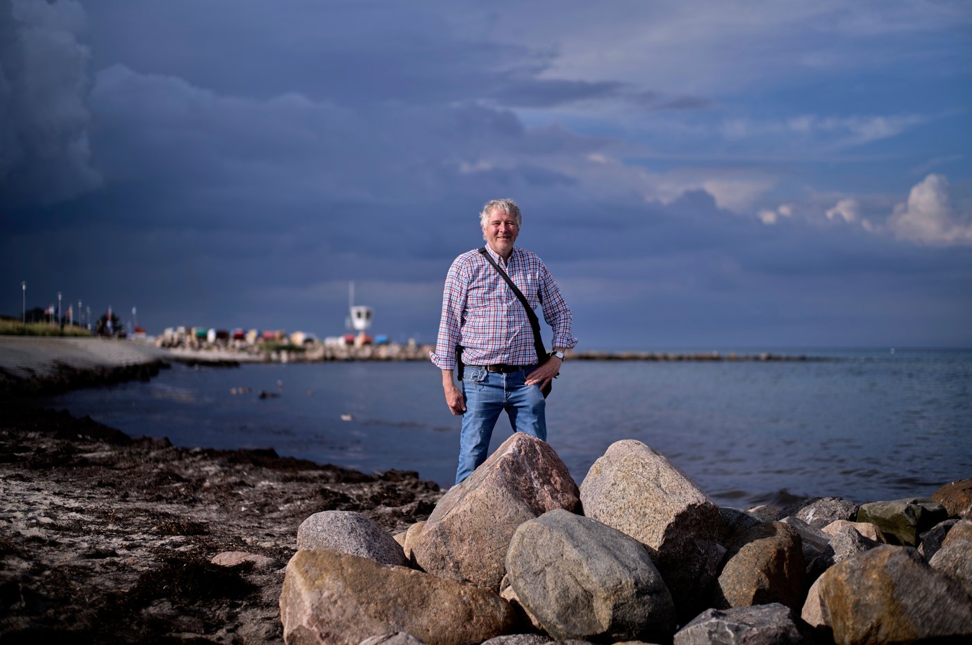 Finding happiness in amber: On Germany's Baltic coast, people go hunting for the precious pieces | iNFOnews.ca Finding happiness in amber: On Germany's Baltic coast, people go hunting for the precious pieces | iNFOnews.ca