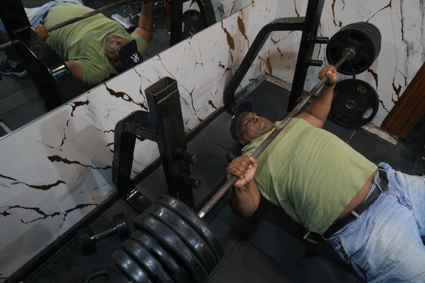 Photos of Egypt’s ‘strongman’ pulling ships, trains and cars in jaw-dropping feats | iNFOnews.ca