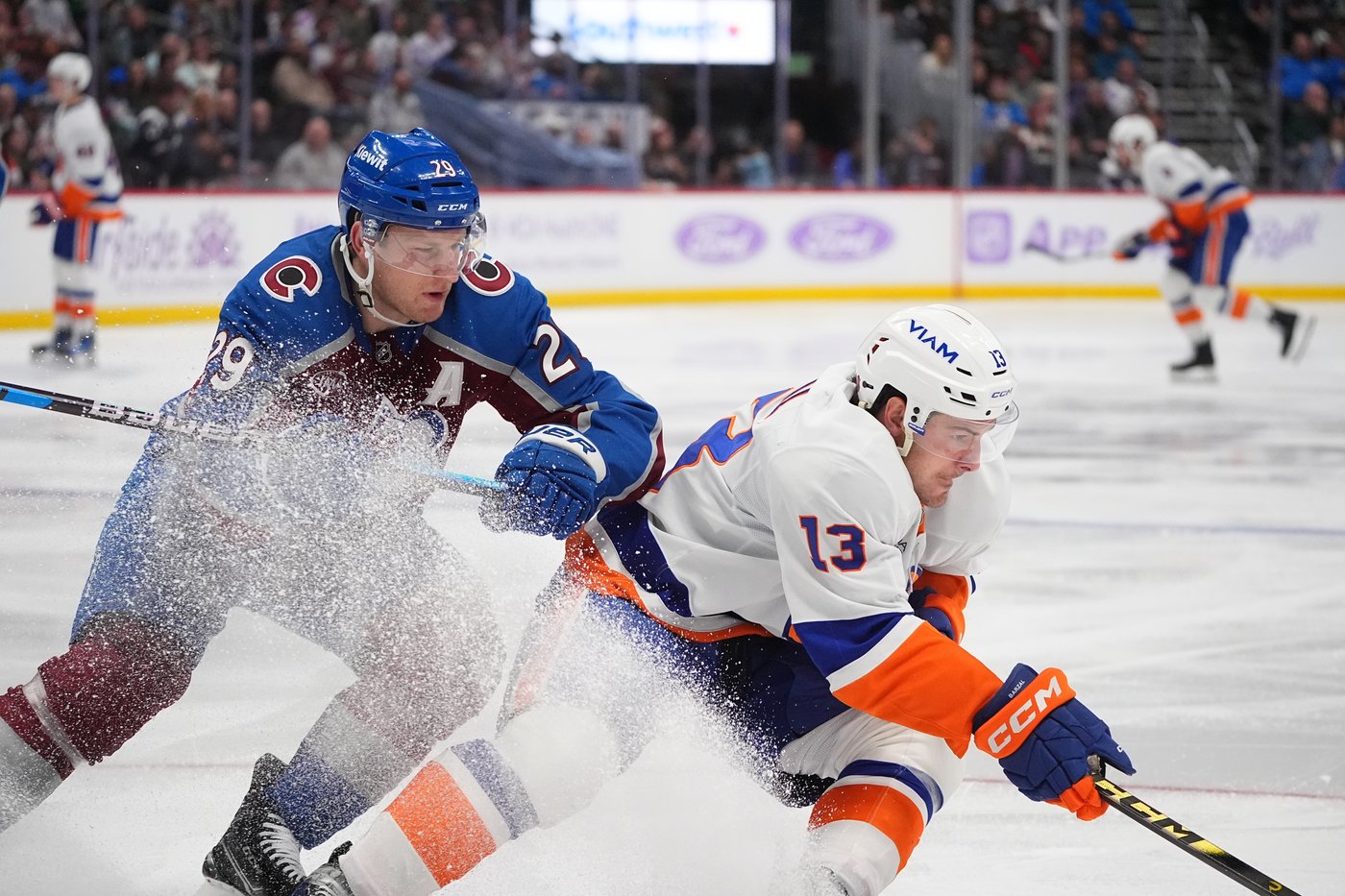 Colton, Olofsson score 1:19 apart, streaking Avs beat Islanders 4-1 | iNFOnews.ca Colton, Olofsson score 1:19 apart, streaking Avs beat Islanders 4-1 | iNFOnews.ca
