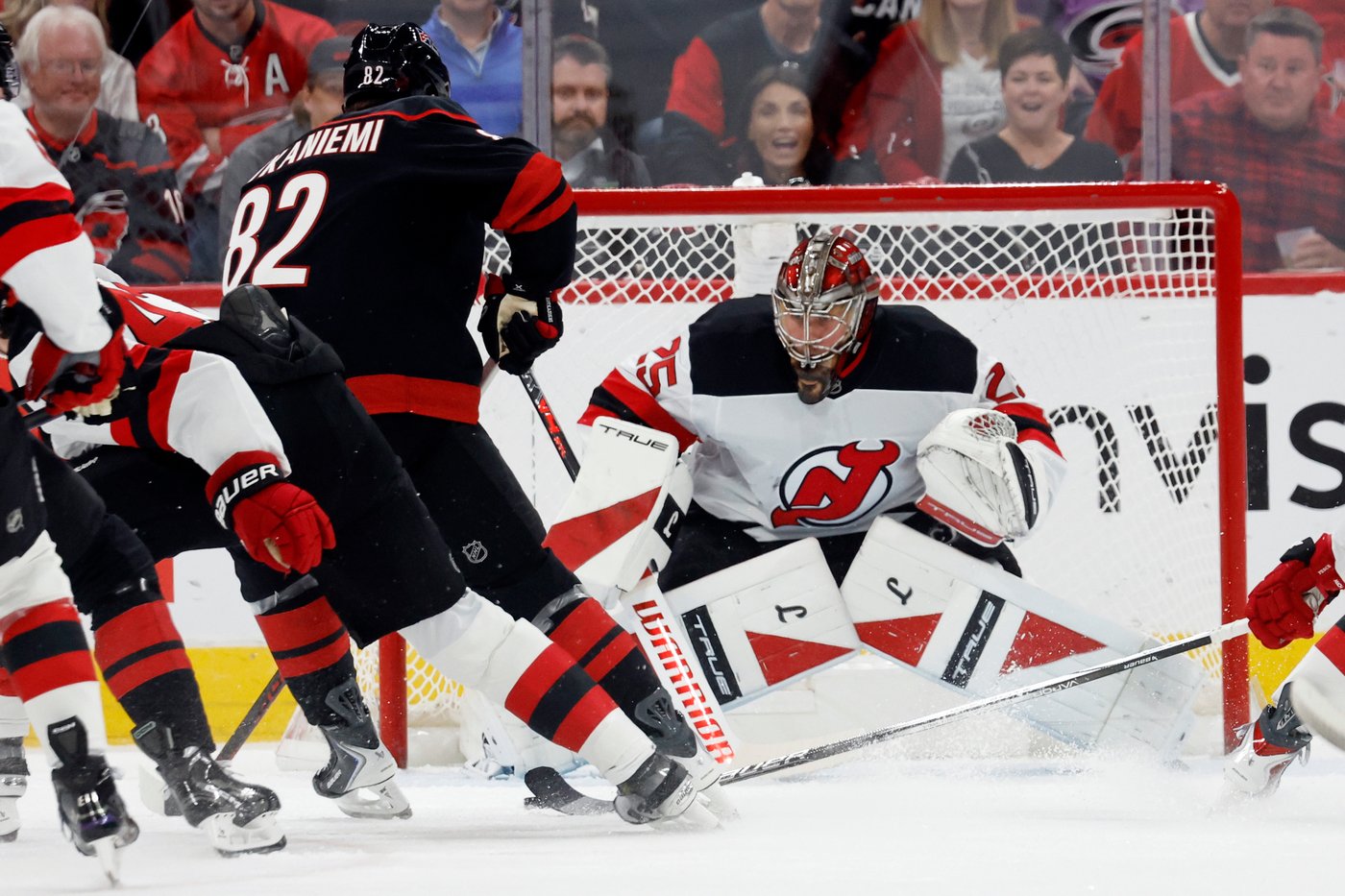 Jarvis, new arrival Miller help Hurricanes beat Devils 6-3 in season opener | iNFOnews.ca Jarvis, new arrival Miller help Hurricanes beat Devils 6-3 in season opener | iNFOnews.ca