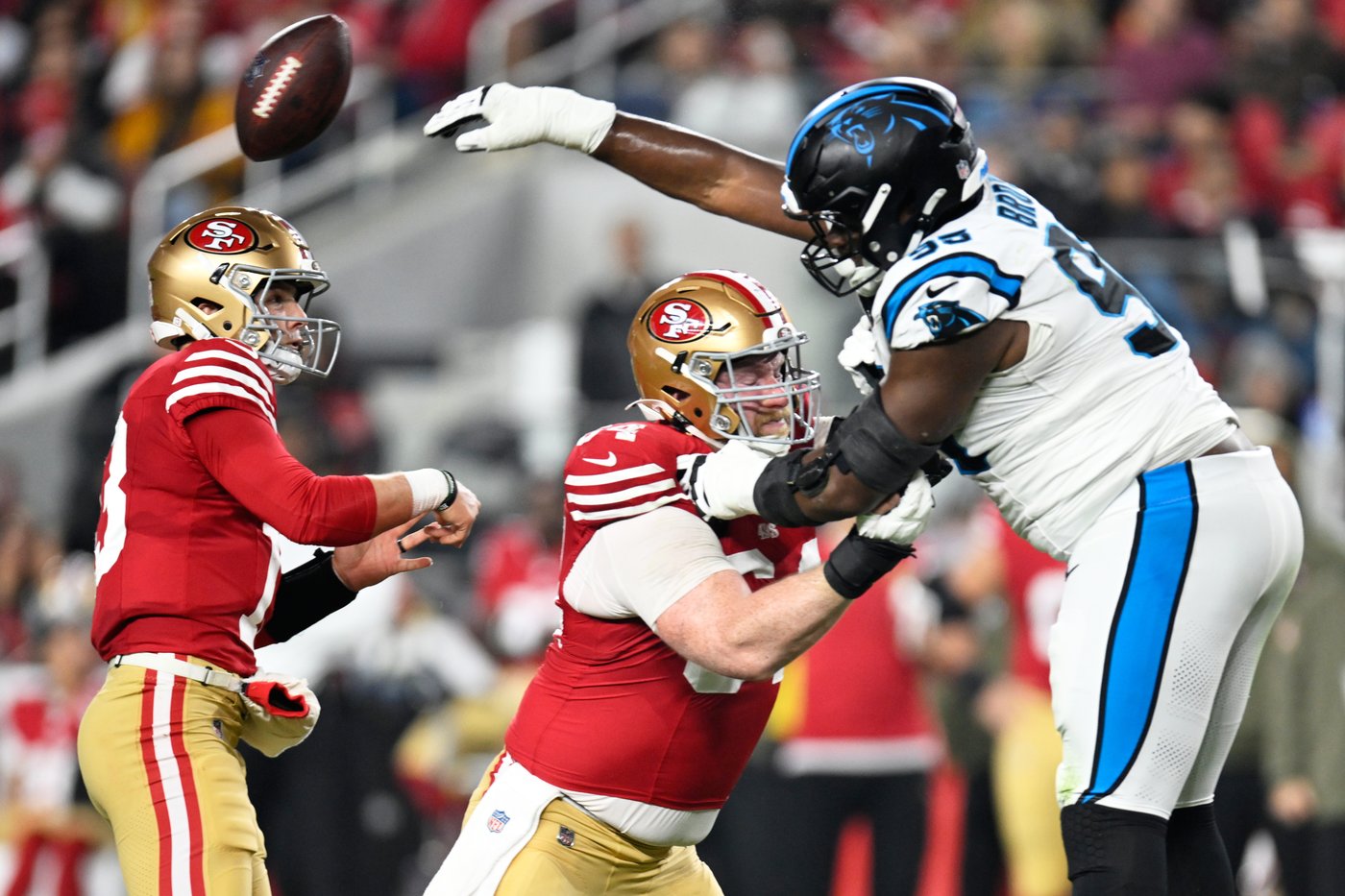 Christian McCaffrey's big night leads 49ers to 20-9 victory over Panthers | iNFOnews.ca