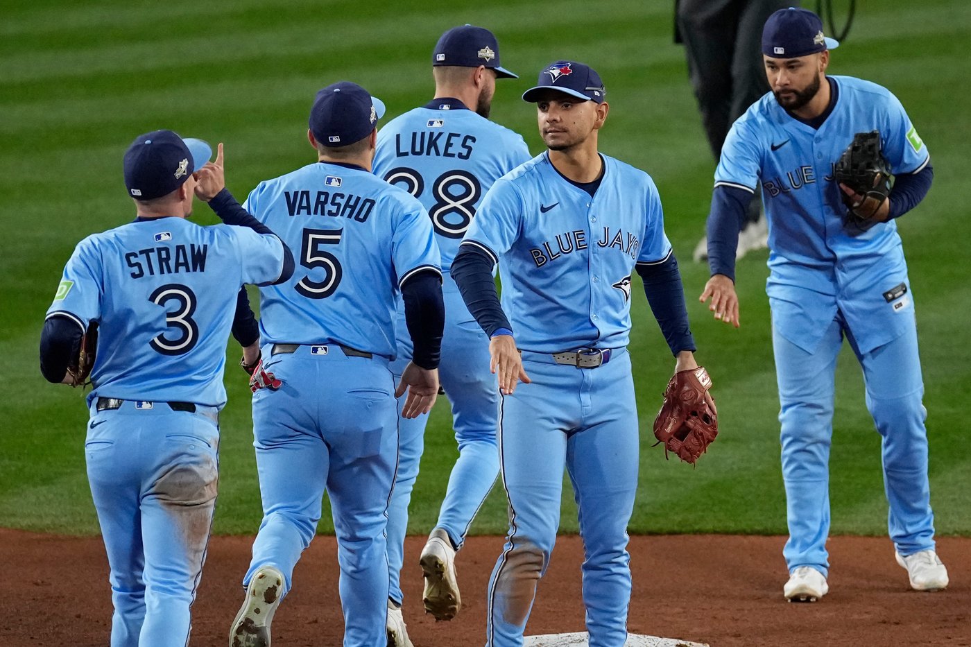 Photo Gallery: Blue Jays even ALCS with 8-2 win in Game 4 | iNFOnews.ca