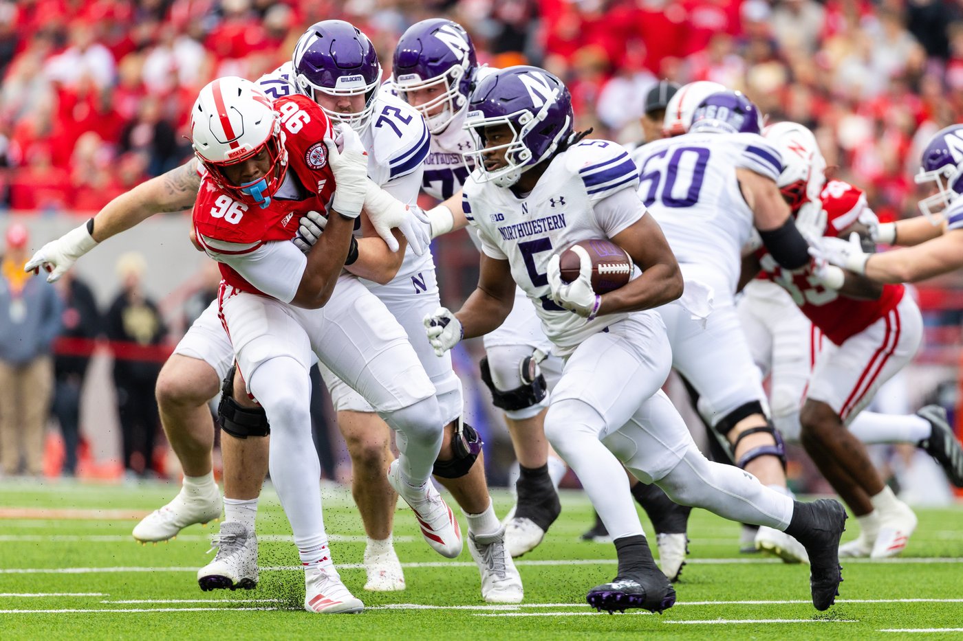Nebraska grinds out winning touchdown drive after blowing lead, beats Northwestern 28-21 | iNFOnews.ca Nebraska grinds out winning touchdown drive after blowing lead, beats Northwestern 28-21 | iNFOnews.ca