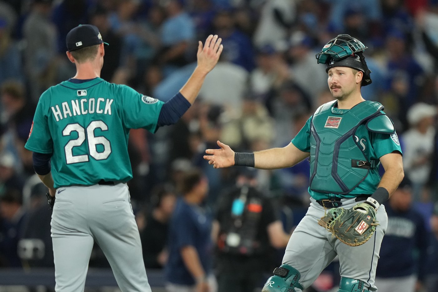 Photo Gallery: Mariners beat Jays 10-3, lead ALCS 2-0 | iNFOnews.ca