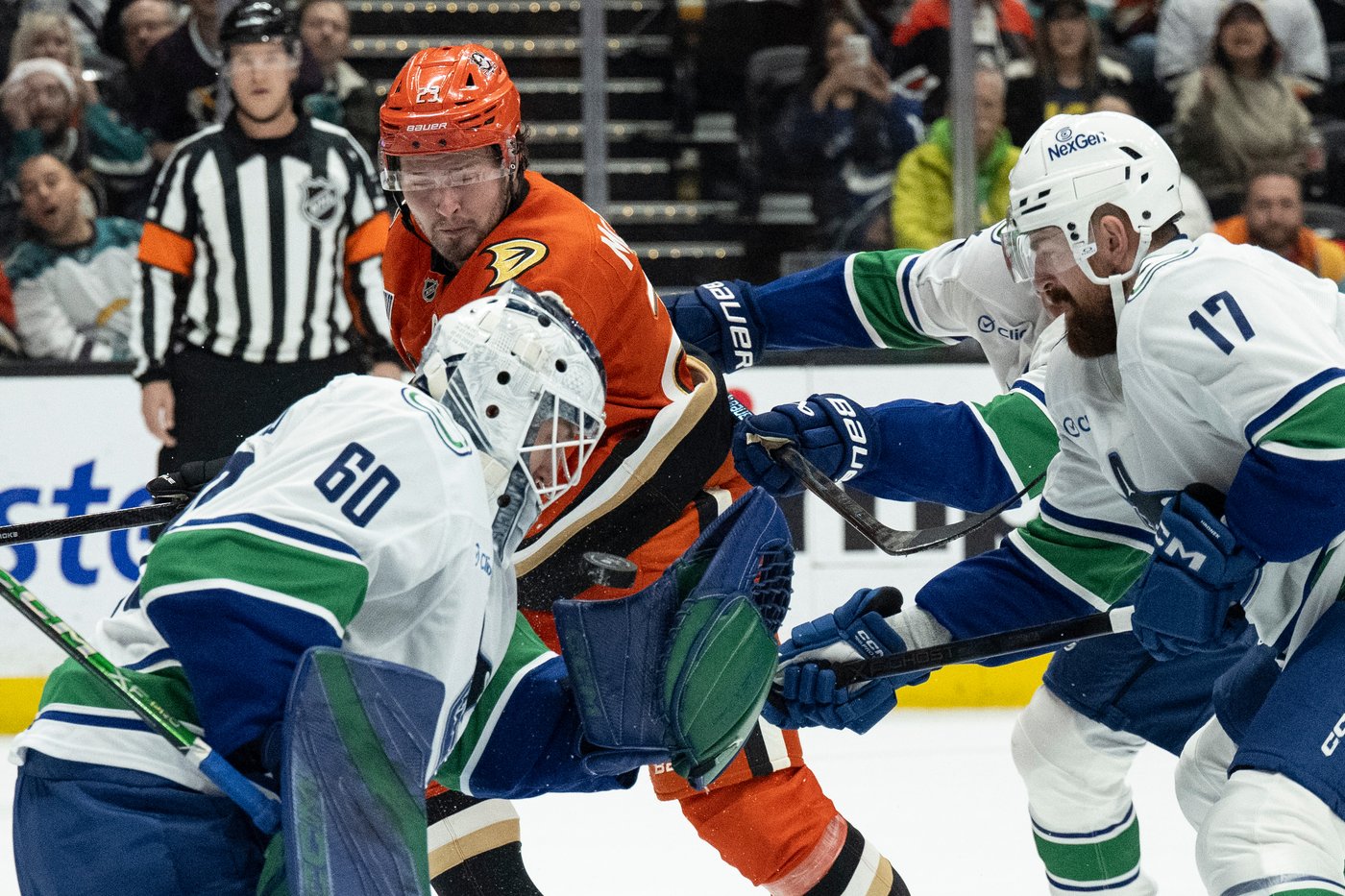 Sasson, O’Connor score late to back Tolopilo in Canucks' 5-4 win over Ducks | iNFOnews.ca