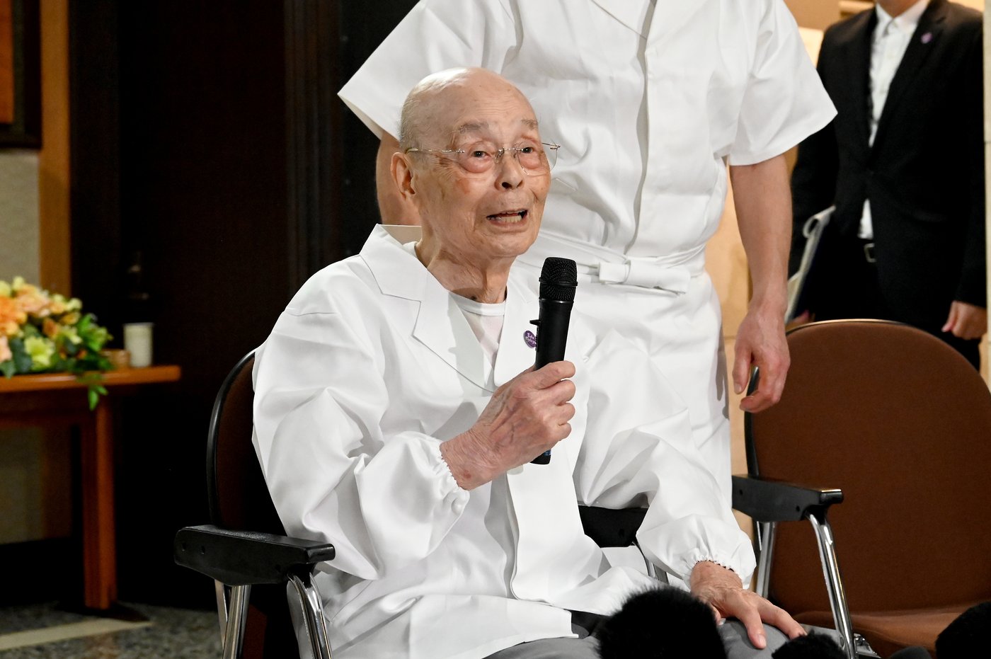 Japan's sushi legend Jiro Ono turns 100 and is not ready for retirement | iNFOnews.ca Japan's sushi legend Jiro Ono turns 100 and is not ready for retirement | iNFOnews.ca