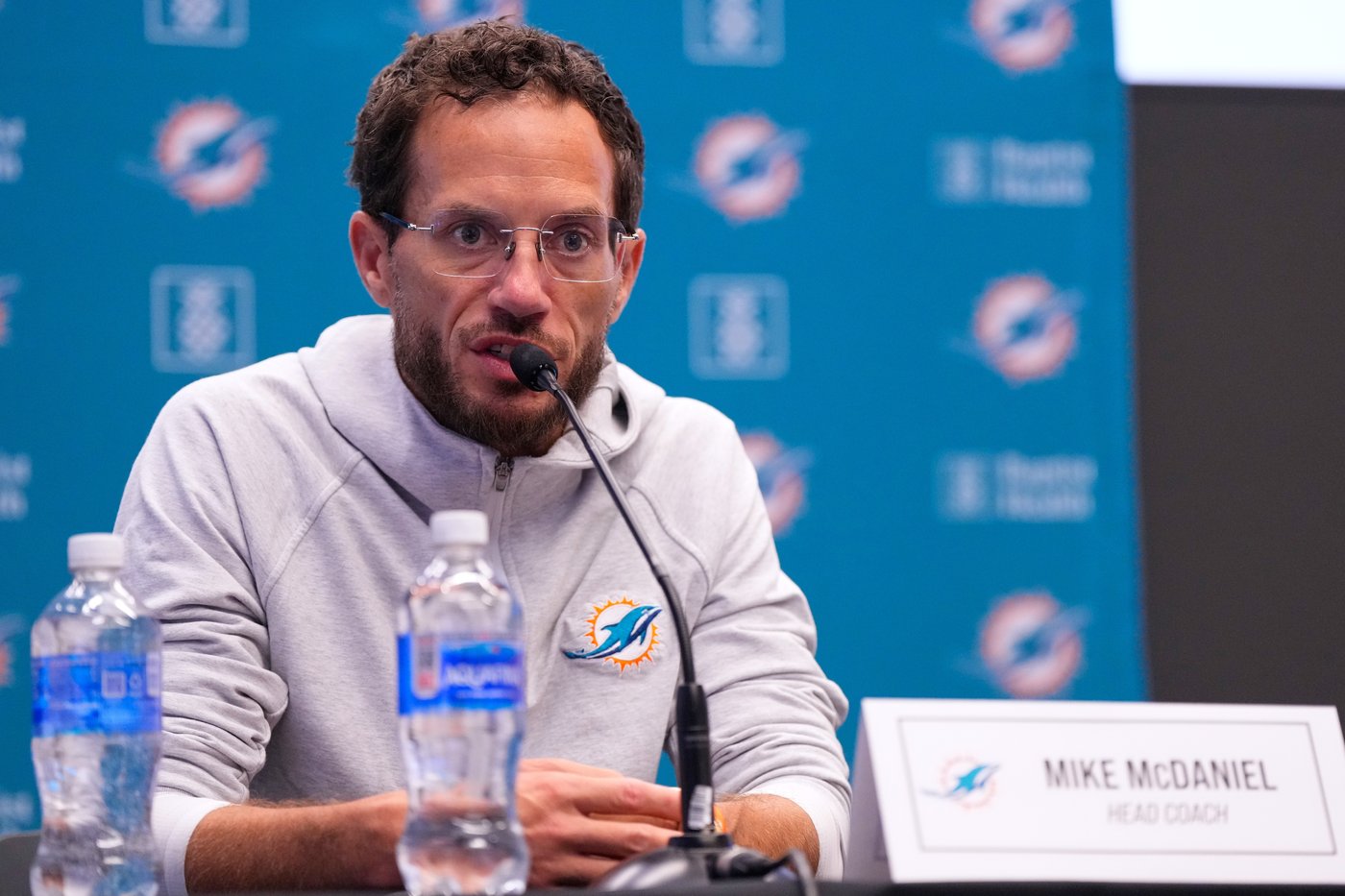Dolphins coach McDaniel praises progress made by Waddle and Achane going into Commanders game | iNFOnews.ca Dolphins coach McDaniel praises progress made by Waddle and Achane going into Commanders game | iNFOnews.ca