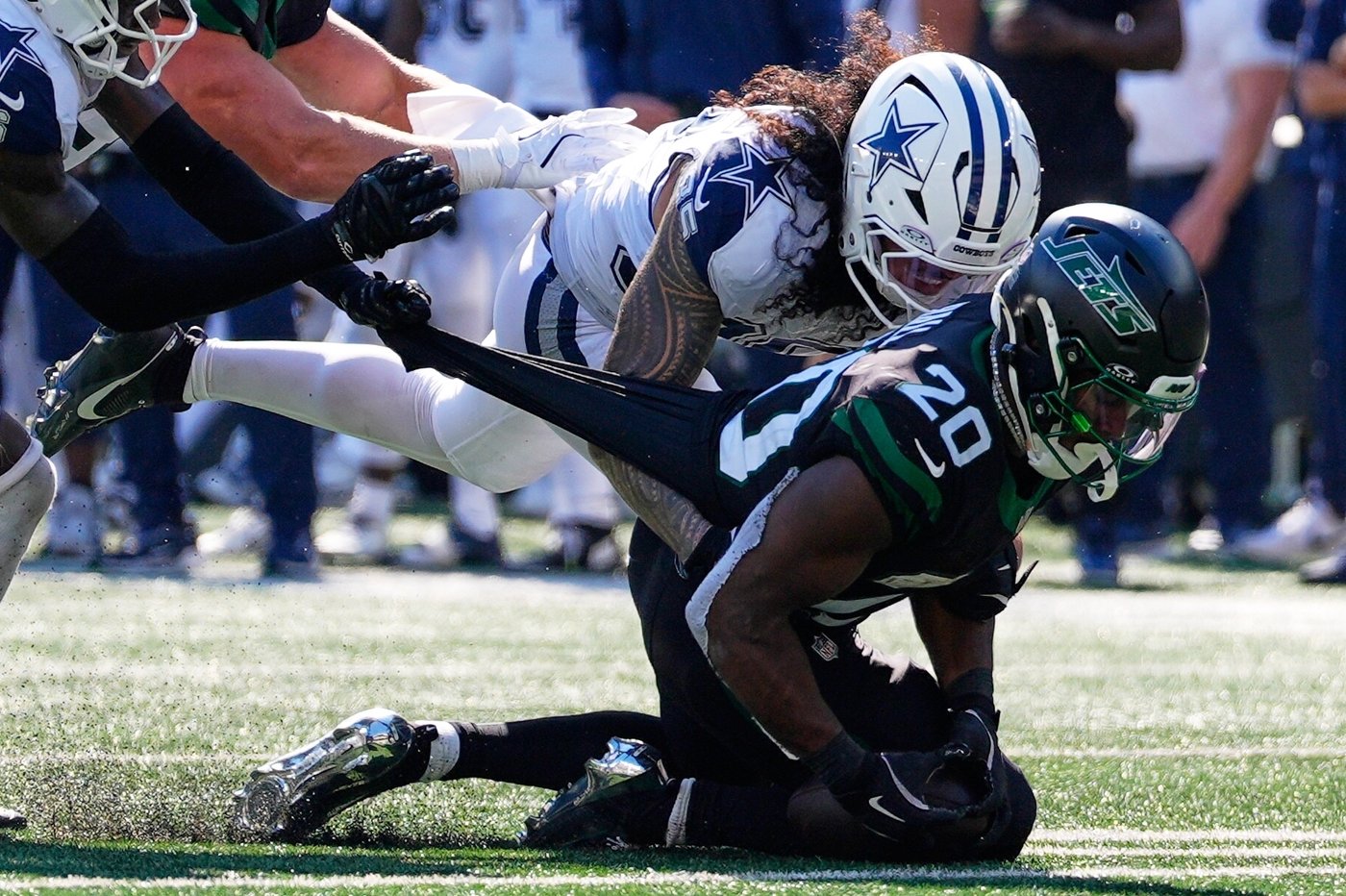 Jets have no wins and no takeaways on defense this season as they fall to 0-5 under Aaron Glenn | iNFOnews.ca