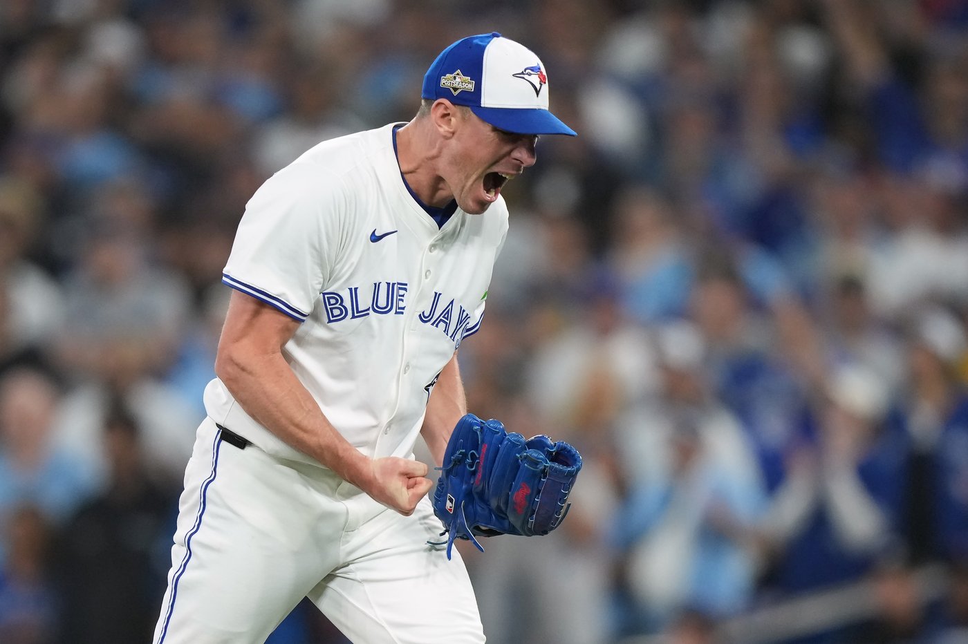 Photo Gallery: Blue Jays advance to World Series with 4-3 win over the Mariners | iNFOnews.ca