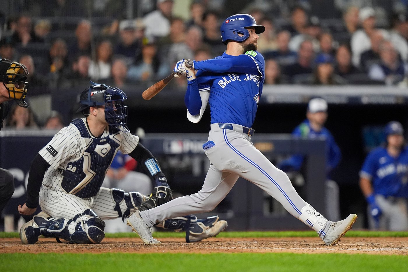 Photo Gallery: Blue Jays beat Yankees in Game 4 | iNFOnews.ca