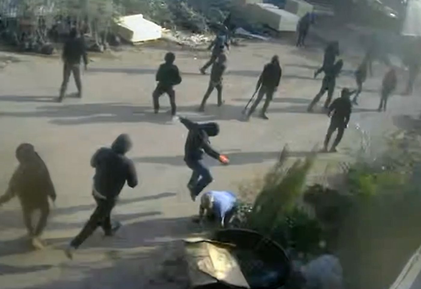 Video shows armed men beating a Palestinian in the Israeli-occupied West Bank | iNFOnews.ca