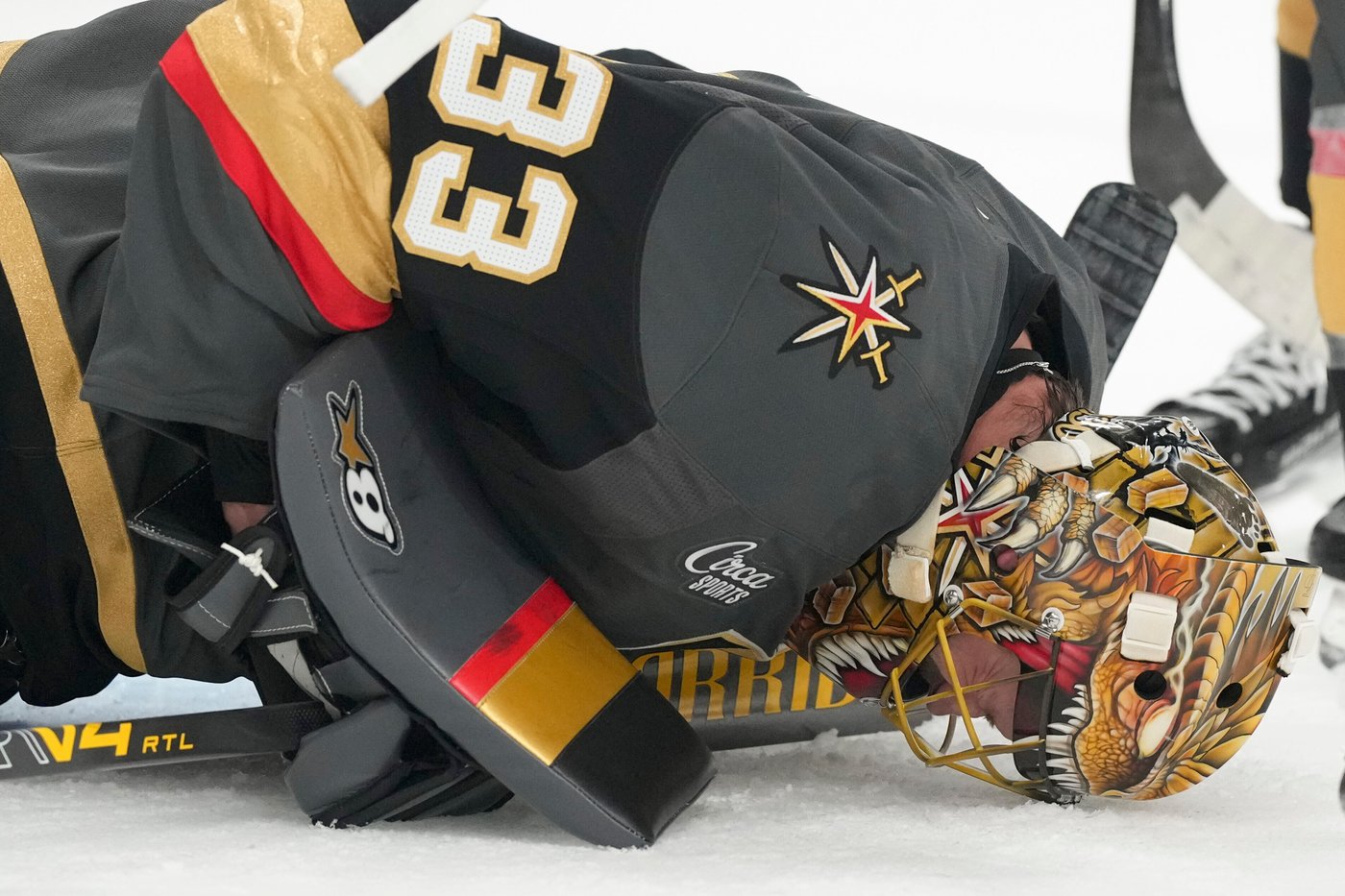 Barbashev has goal and assist as Golden Knights beat Hurricanes 4-1 | iNFOnews.ca