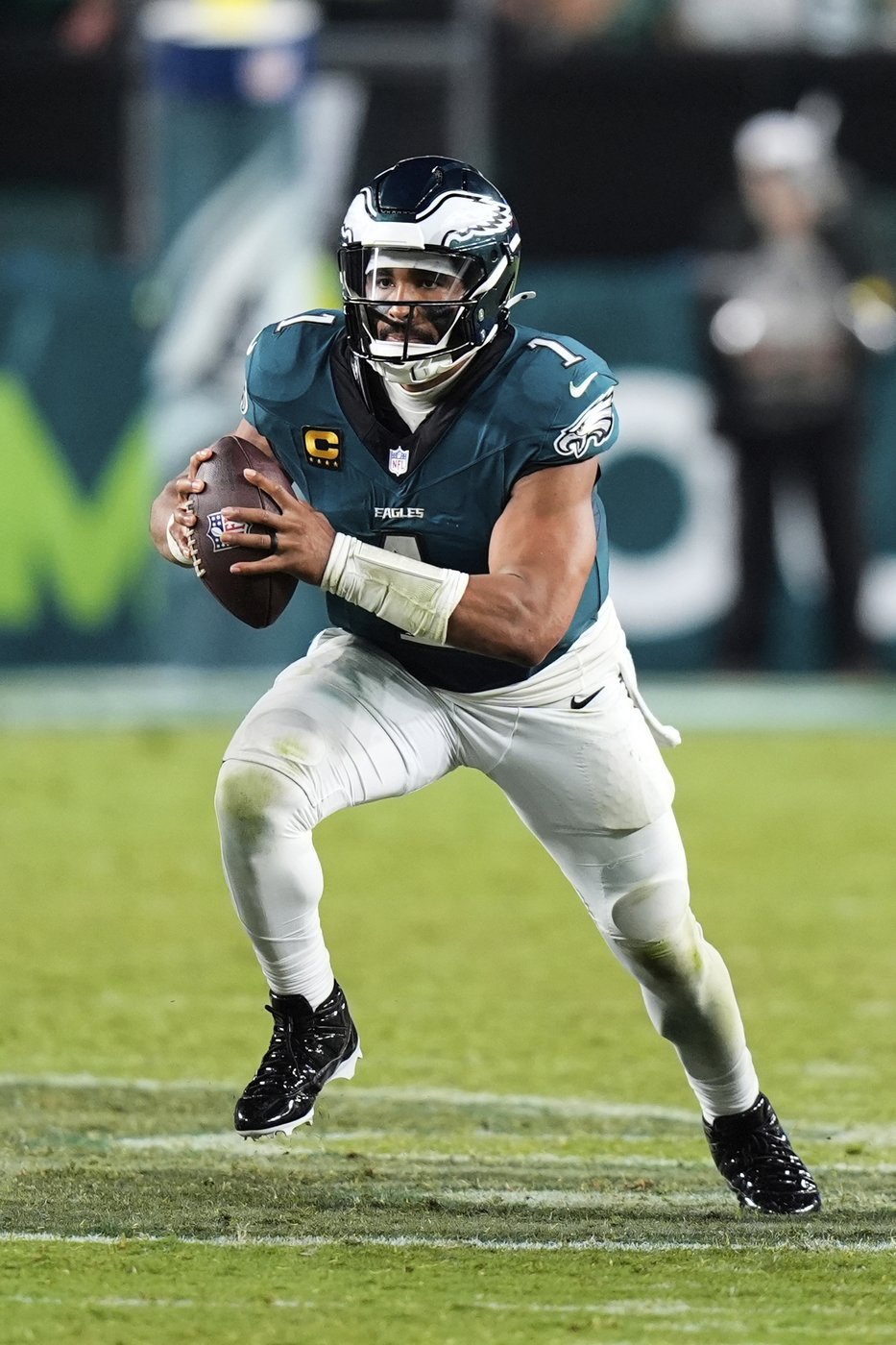 Patrick Mahomes keeps reliving painful Super Bowl loss as Chiefs prepare for Eagles rematch | iNFOnews.ca