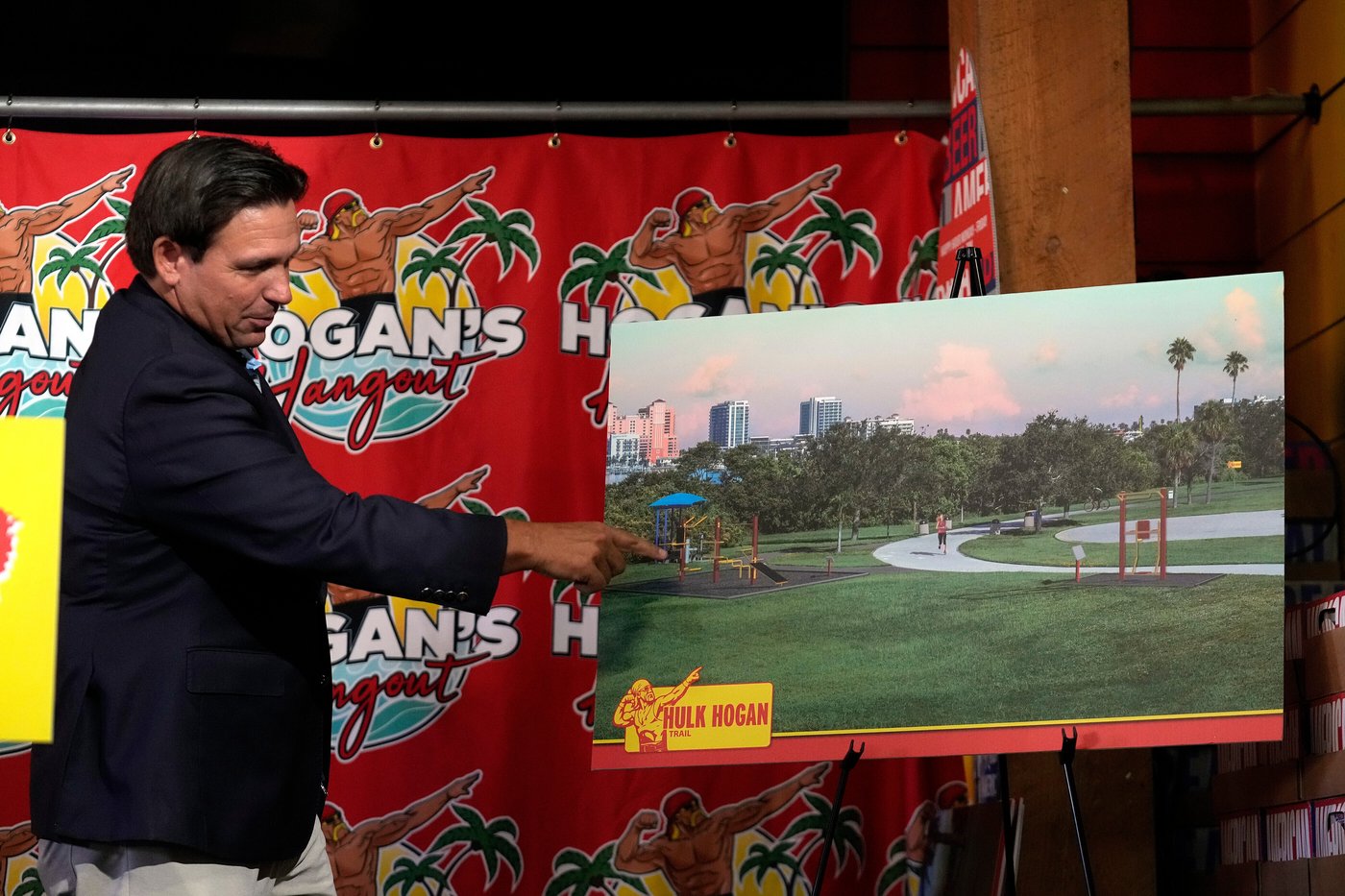 Florida waterfront trail to honor wrestling legend Hulk Hogan | iNFOnews.ca