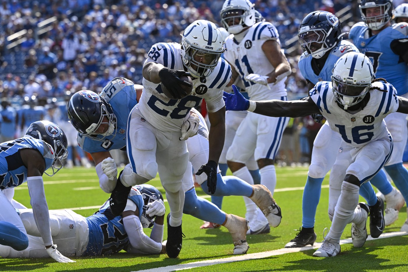 QB Daniel Jones, running back Jonathan Taylor have Indy off to surprising 3-0 start | iNFOnews.ca QB Daniel Jones, running back Jonathan Taylor have Indy off to surprising 3-0 start | iNFOnews.ca