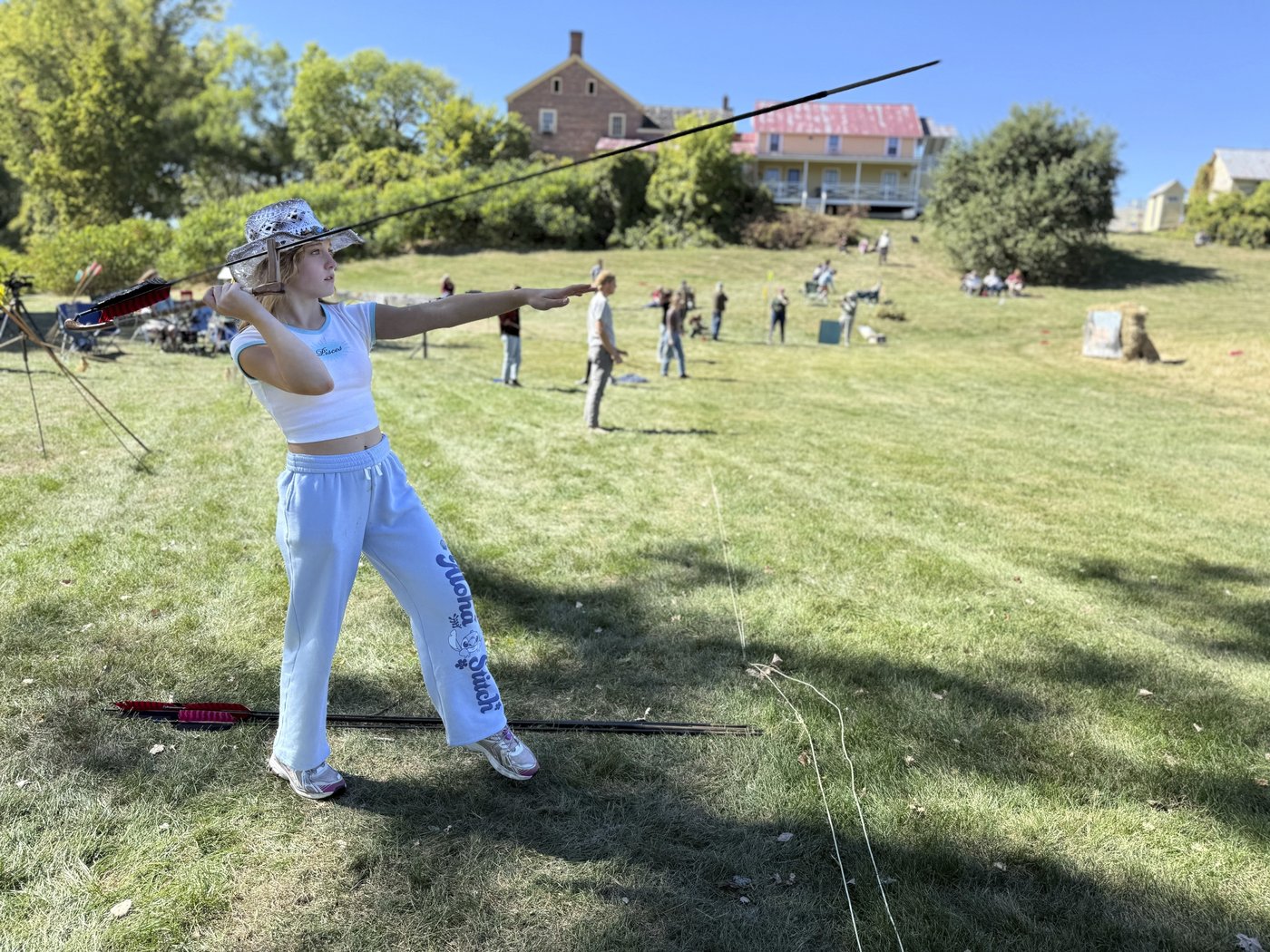 Ancient spear-throwing tool brings fun and history to Vermont competition | iNFOnews.ca