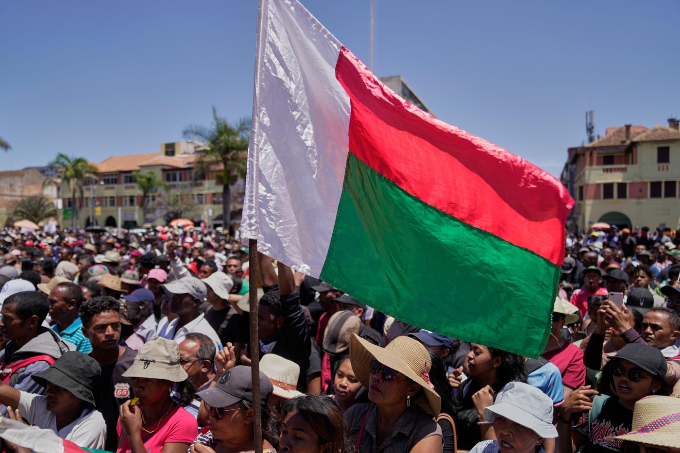 Military colonel announces that the armed forces are taking control in Madagascar | iNFOnews.ca Military colonel announces that the armed forces are taking control in Madagascar | iNFOnews.ca