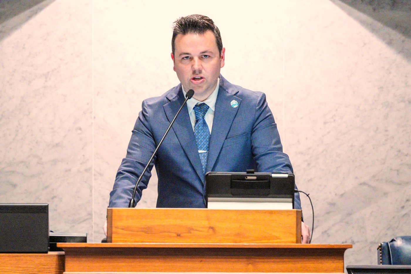 Trump's redistricting push hits roadblocks in Indiana and Kansas as Republican lawmakers resist | iNFOnews.ca Trump's redistricting push hits roadblocks in Indiana and Kansas as Republican lawmakers resist | iNFOnews.ca