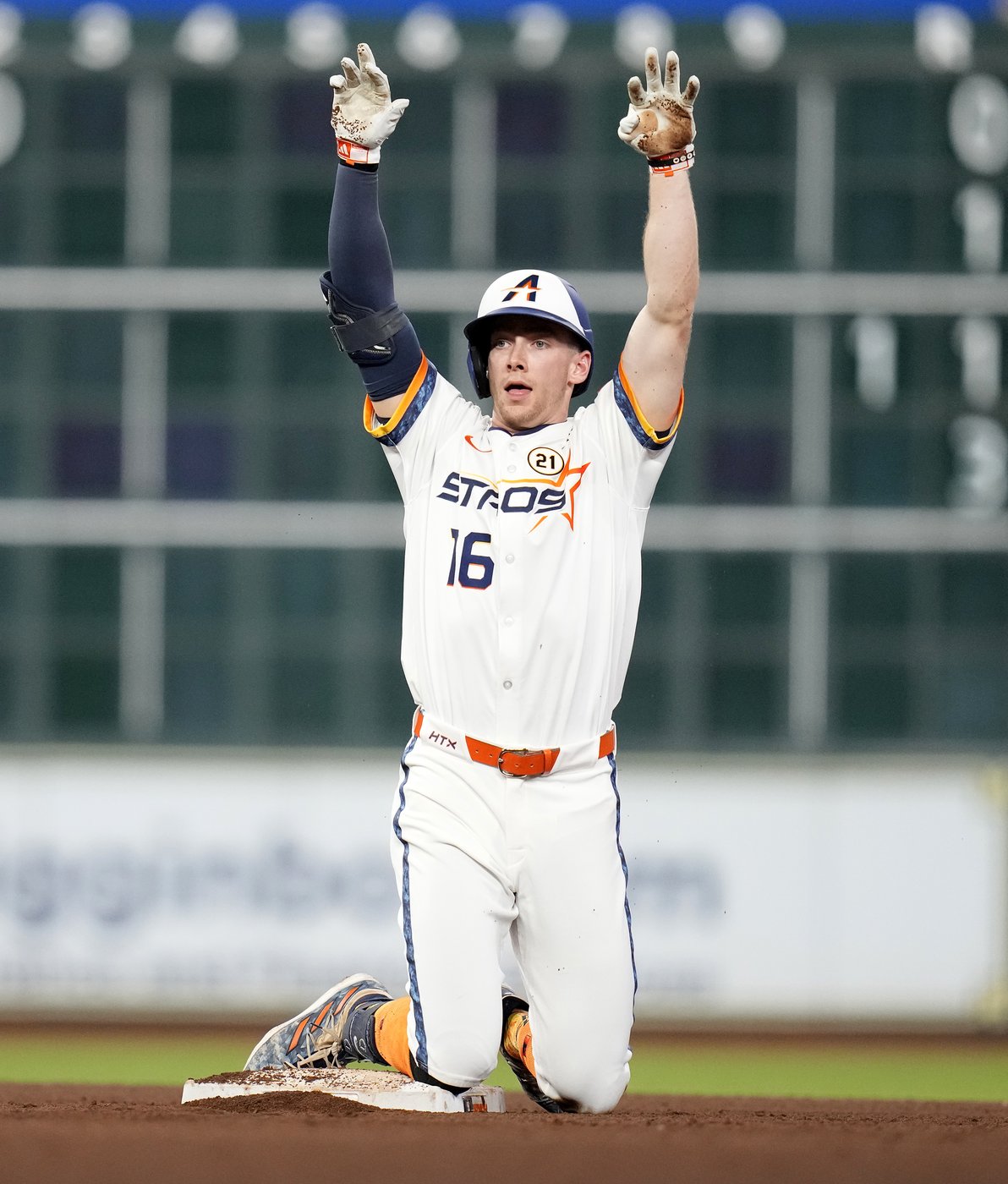 Astros rookie Zach Cole powers 6-3 win over Rangers in place of injured Yordan Alvarez | iNFOnews.ca