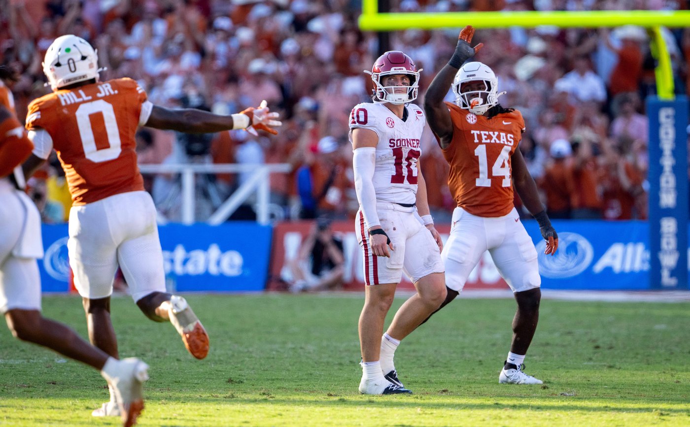 Oklahoma QB John Mateer throws 3 interceptions vs. Texas in return 3 weeks after hand injury | iNFOnews.ca