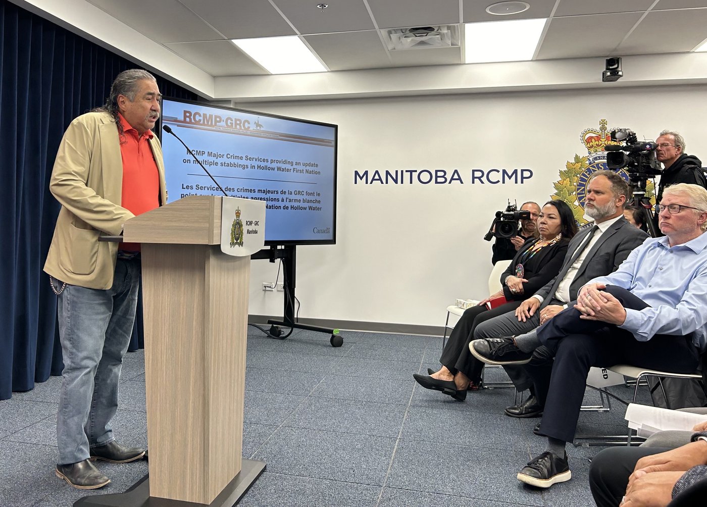 Suspect in deadly mass stabbing on Manitoba First Nation killed in crash with Mountie | iNFOnews.ca Suspect in deadly mass stabbing on Manitoba First Nation killed in crash with Mountie | iNFOnews.ca