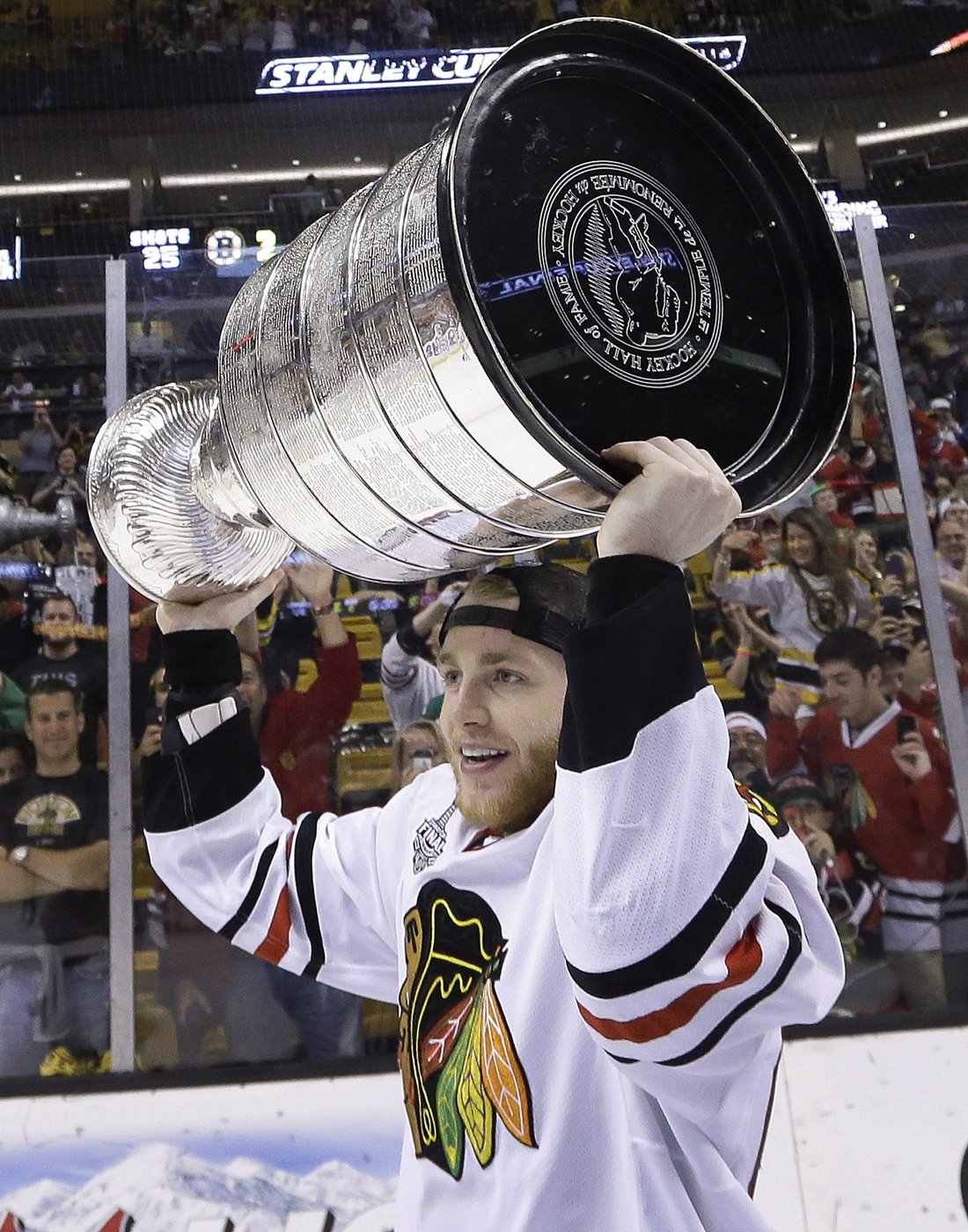 'Absolute legend': American NHLers reflect with Patrick Kane on the brink of history | iNFOnews.ca