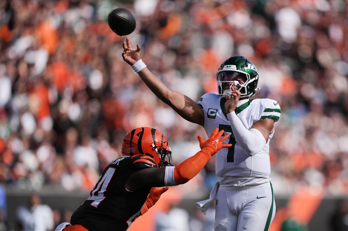 Defensive issues hurt Bengals once again in loss to previously winless Jets | iNFOnews.ca Defensive issues hurt Bengals once again in loss to previously winless Jets | iNFOnews.ca