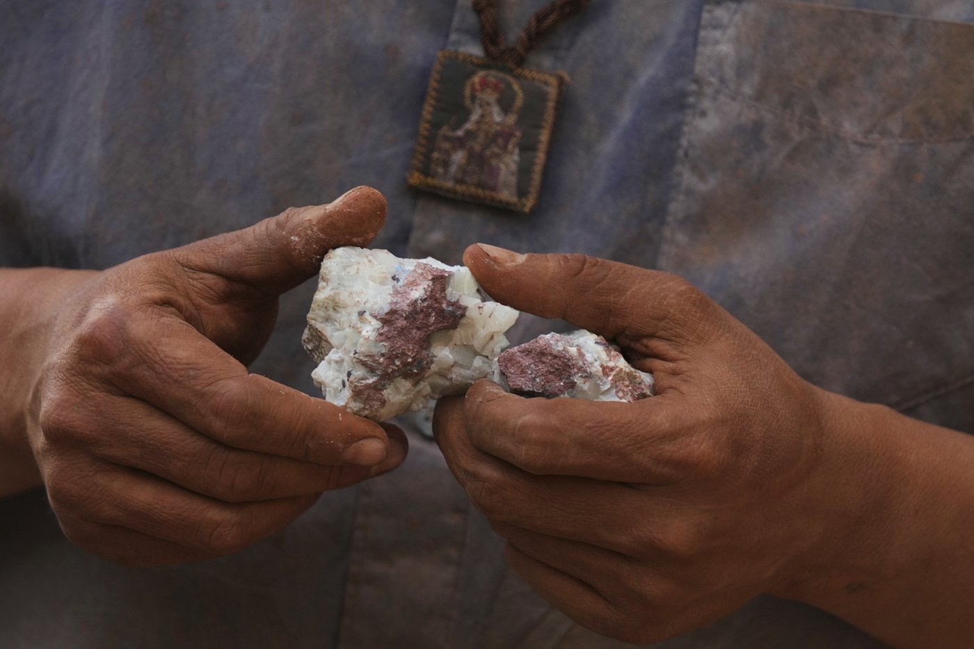 A poisoned region: Takeaways from AP's report on a boom in mercury mining in central Mexico | iNFOnews.ca