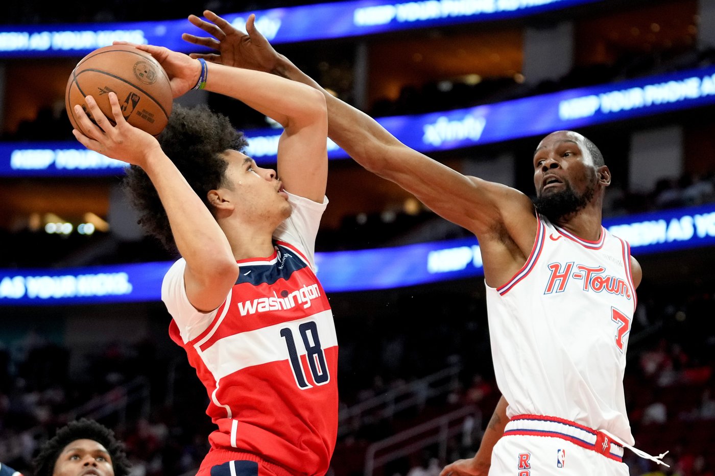 Durant has 23 points as Rockets beat Wizards 135-112, extending Washington's skid to 10 games | iNFOnews.ca