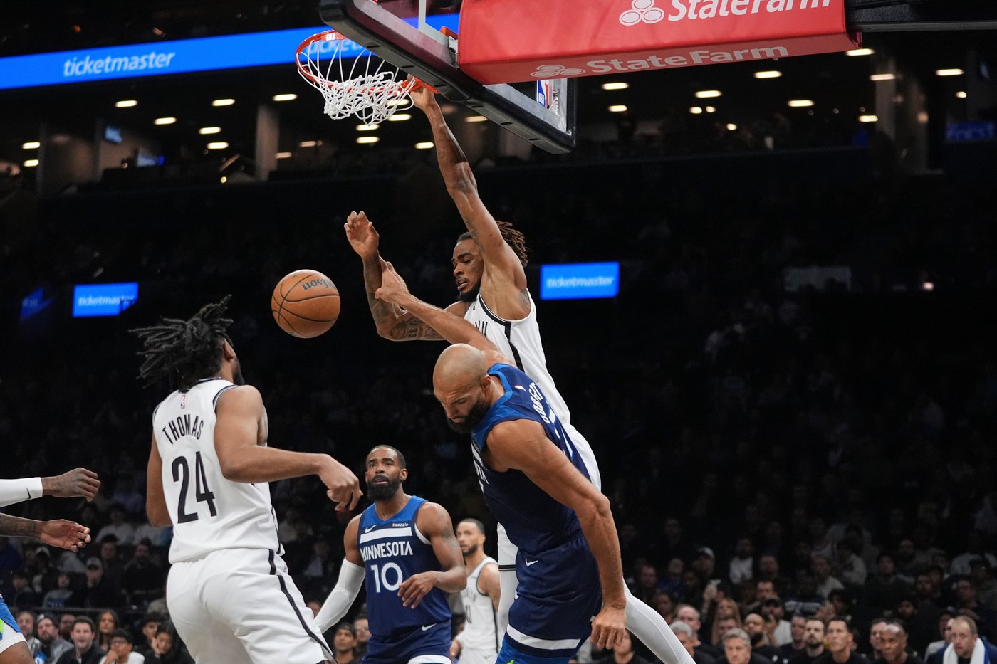 Julius Randle has a triple-double to lead the Timberwolves past the winless Nets | iNFOnews.ca Julius Randle has a triple-double to lead the Timberwolves past the winless Nets | iNFOnews.ca