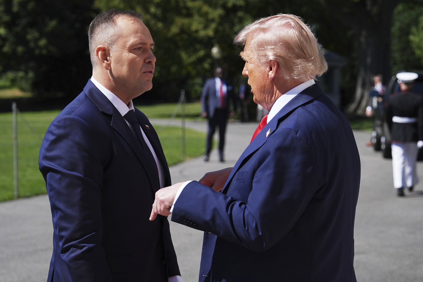 Trump assures Polish leader of a continued robust US military presence in the European nation | iNFOnews.ca Trump assures Polish leader of a continued robust US military presence in the European nation | iNFOnews.ca