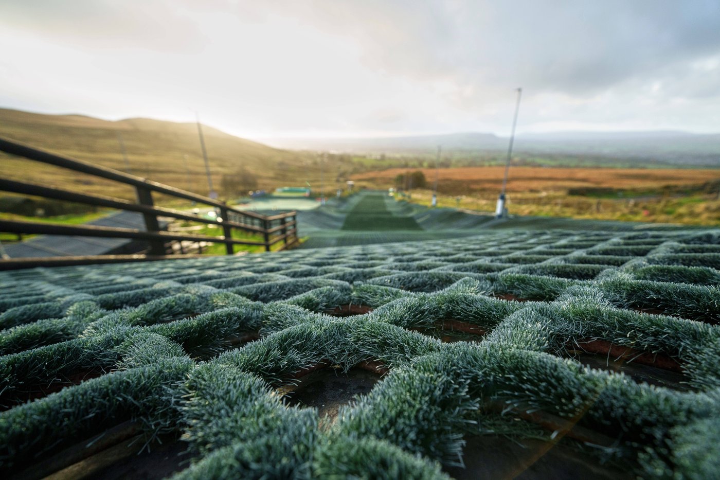 No snow, no problem: The plastic slope surrounded by sheep that produced Britain's top skier | iNFOnews.ca