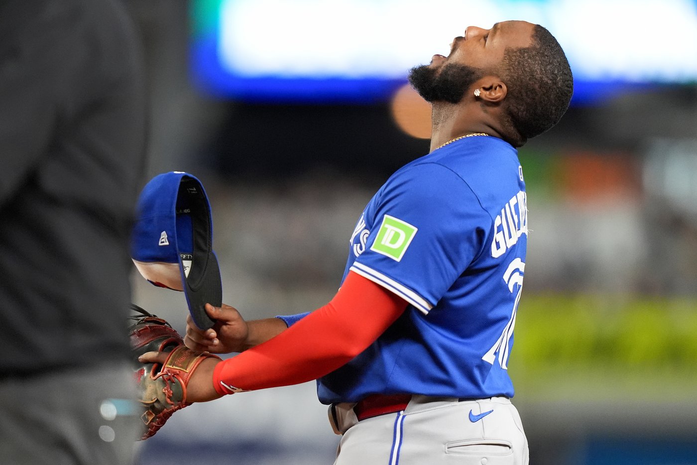 Photo Gallery: Blue Jays beat Yankees in Game 4 | iNFOnews.ca