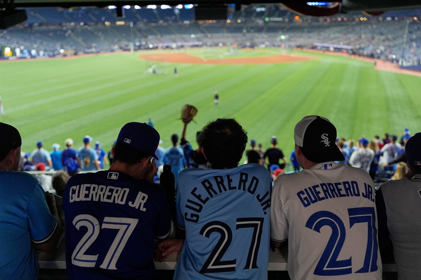 Photo Gallery: Mariners beat Blue Jays in Game 1 | iNFOnews.ca