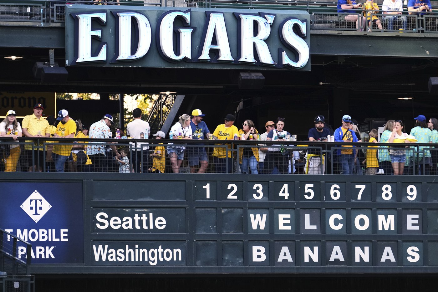 Photo highlights from the Savannah Bananas' exhibition baseball battle against the Firefighters | iNFOnews.ca