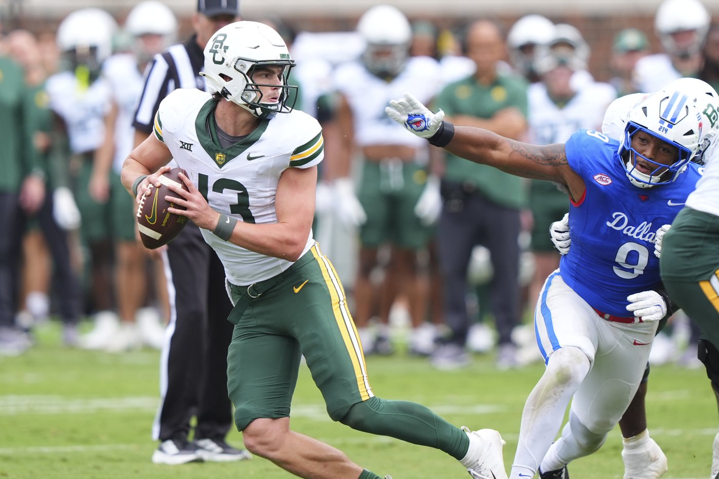 AP Player of the Week: Sawyer Robertson throws for 400 yards again to lead Baylor's comeback vs. SMU | iNFOnews.ca AP Player of the Week: Sawyer Robertson throws for 400 yards again to lead Baylor's comeback vs. SMU | iNFOnews.ca