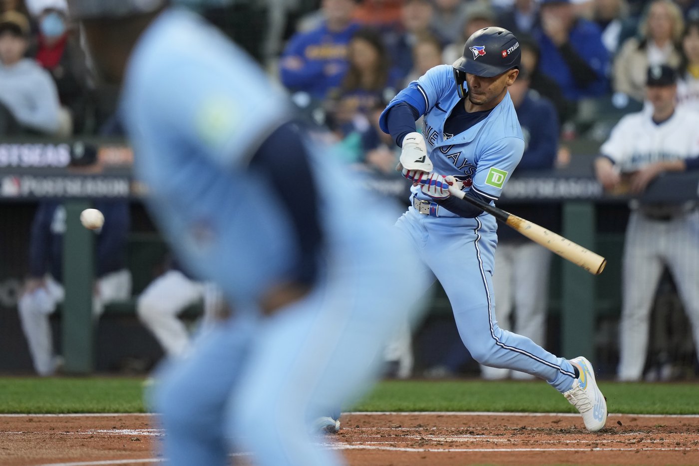 Photo Gallery: Blue Jays cruise to 13-4 Game 3 win in ALCS | iNFOnews.ca