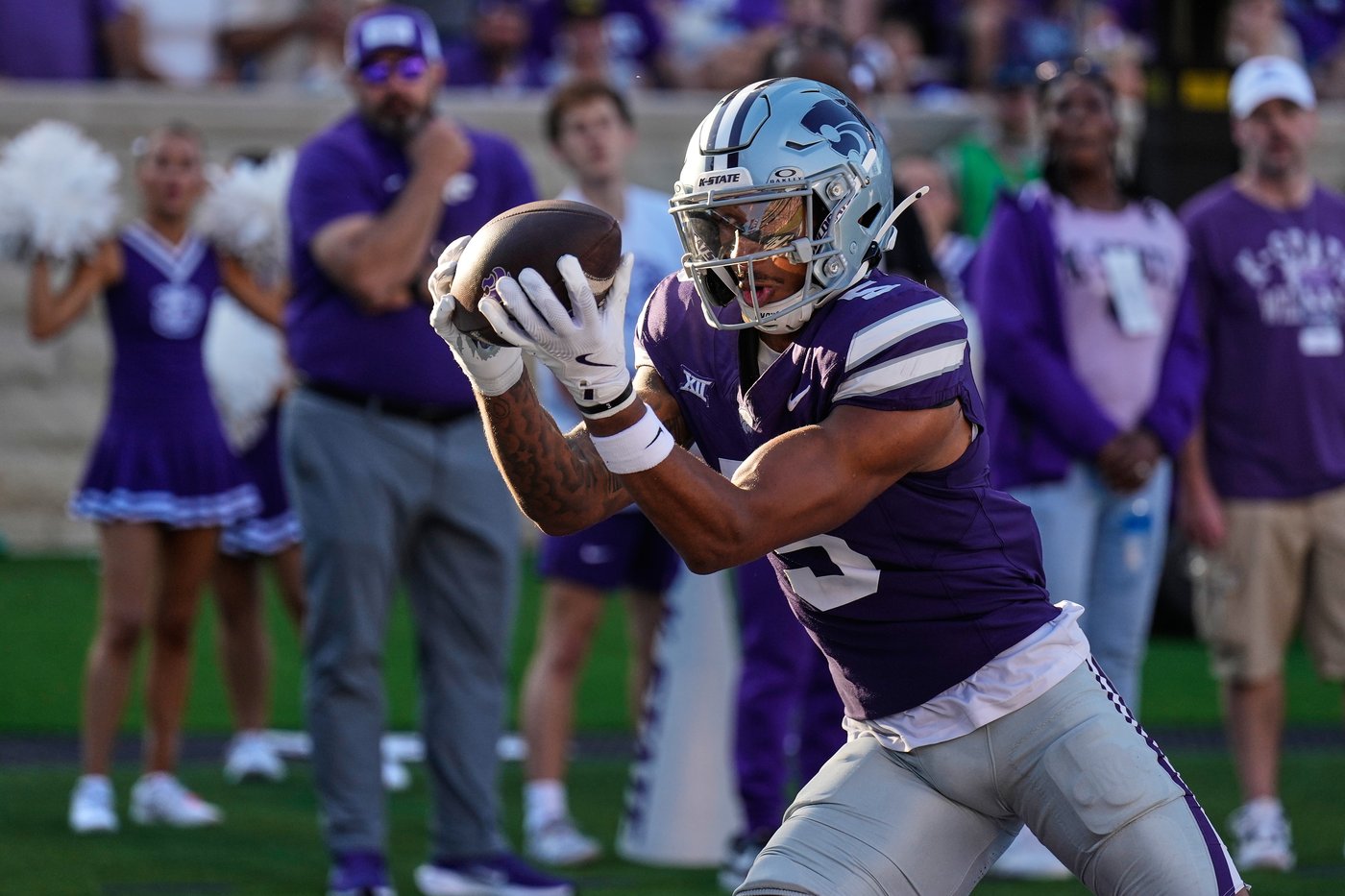 Avery Johnson's three TD passes and two defensive scores lift K-State over TCU 41-28 | iNFOnews.ca