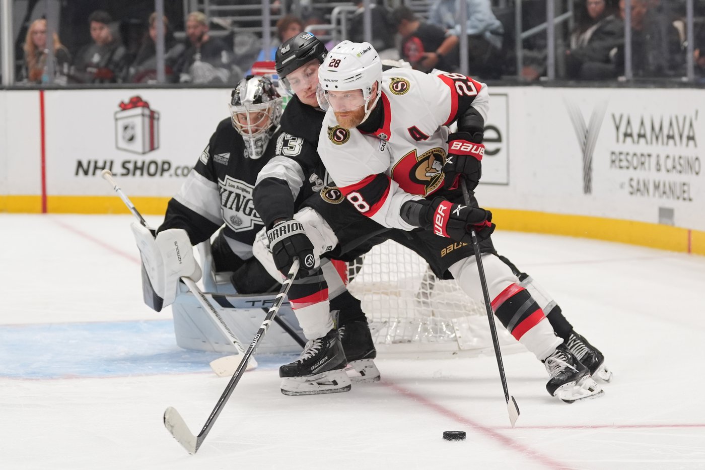 Clarke's power-play goal ends Kings' 3-game losing streak | iNFOnews.ca Clarke's power-play goal ends Kings' 3-game losing streak | iNFOnews.ca